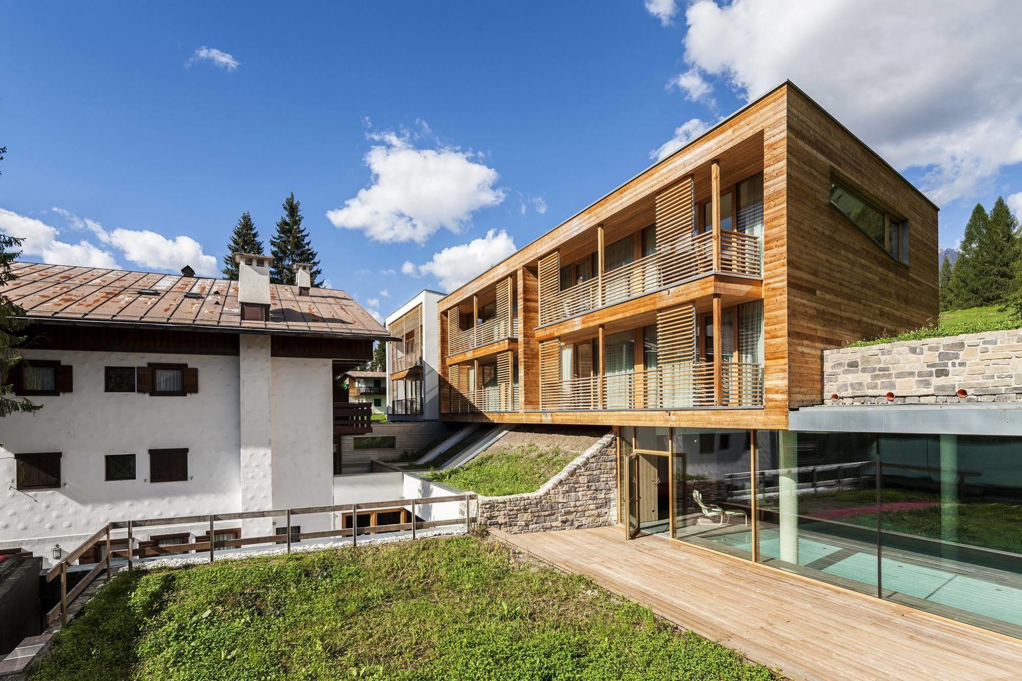Hotel Lajadira & Spa Кортина-д'Ампеццо Экстерьер фото